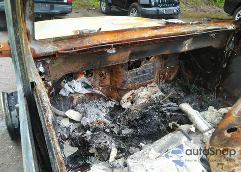 2010 Jeep Wrangler Unlimited Sport z USA, uszkodzony, nr VIN 1J4BA3H13AL193811